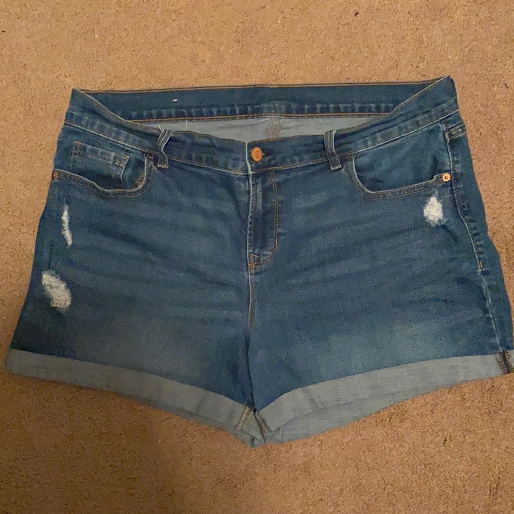 Old Navy Boyfriend shorts